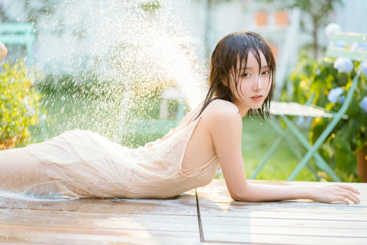 1706590 (a): :2698x1800